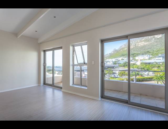 5 BEDROOM FREESTANDING TO LET IN STONEHURST MOUNTAIN ESTATE